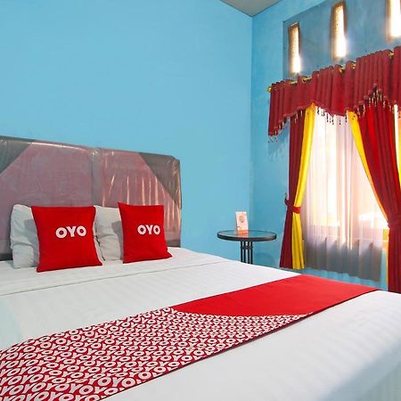 Oyo 91476 Srikaya Hotel 3 Pekalongan Exterior foto